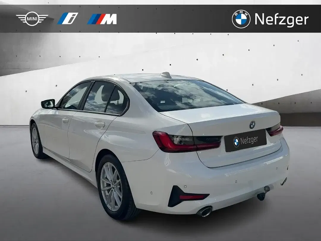 BMW 318 - Thumbnail 3
