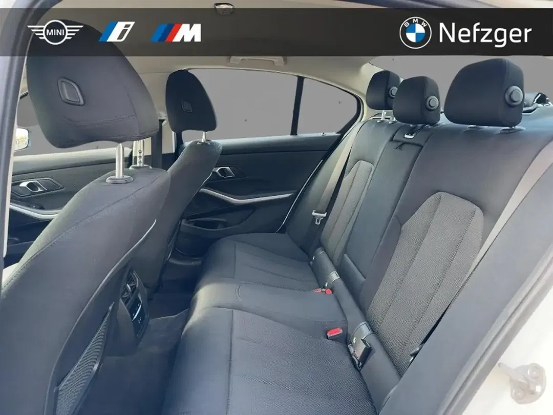 BMW 318 - Thumbnail 8