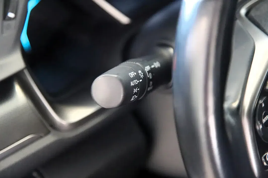 Honda Civic - Thumbnail 15
