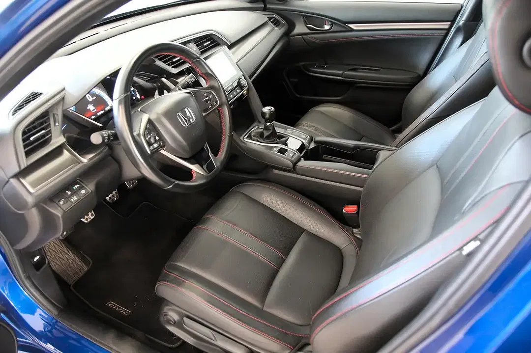 Honda Civic - Thumbnail 5