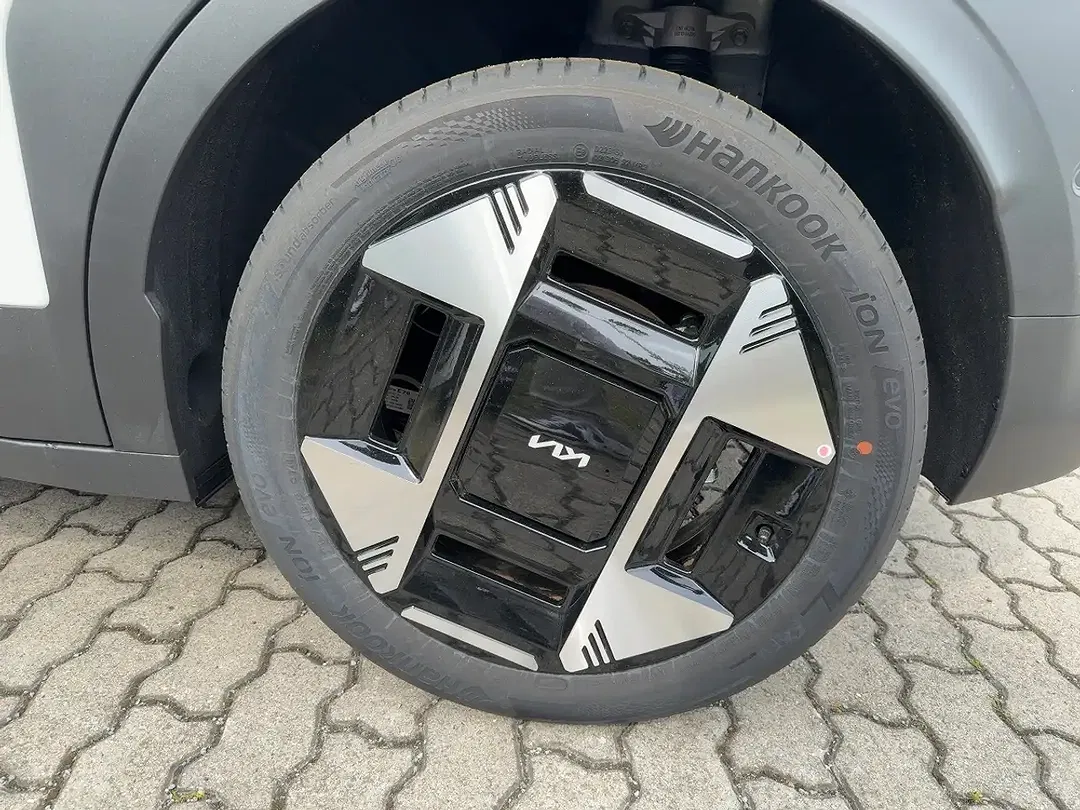 Kia EV3 - Thumbnail 14