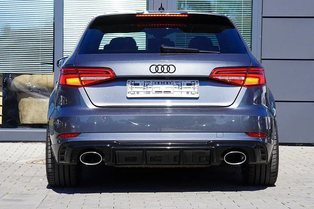 Audi RS3 - Thumbnail 6
