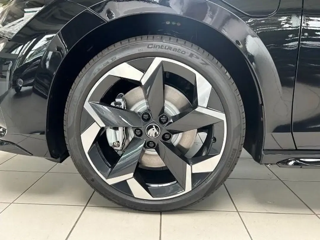 Skoda Superb - Thumbnail 7