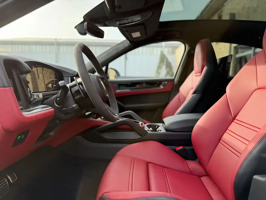Porsche Cayenne - Thumbnail 13