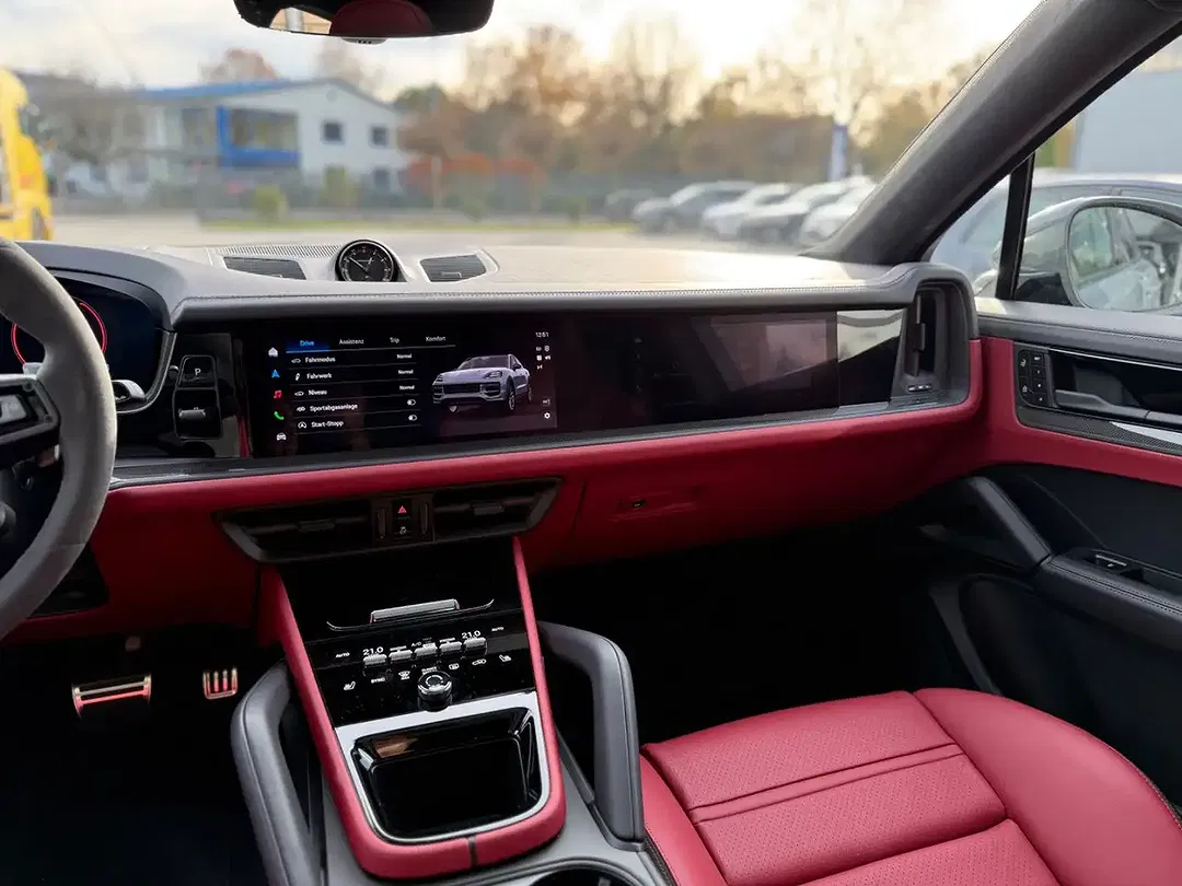 Porsche Cayenne - Thumbnail 27