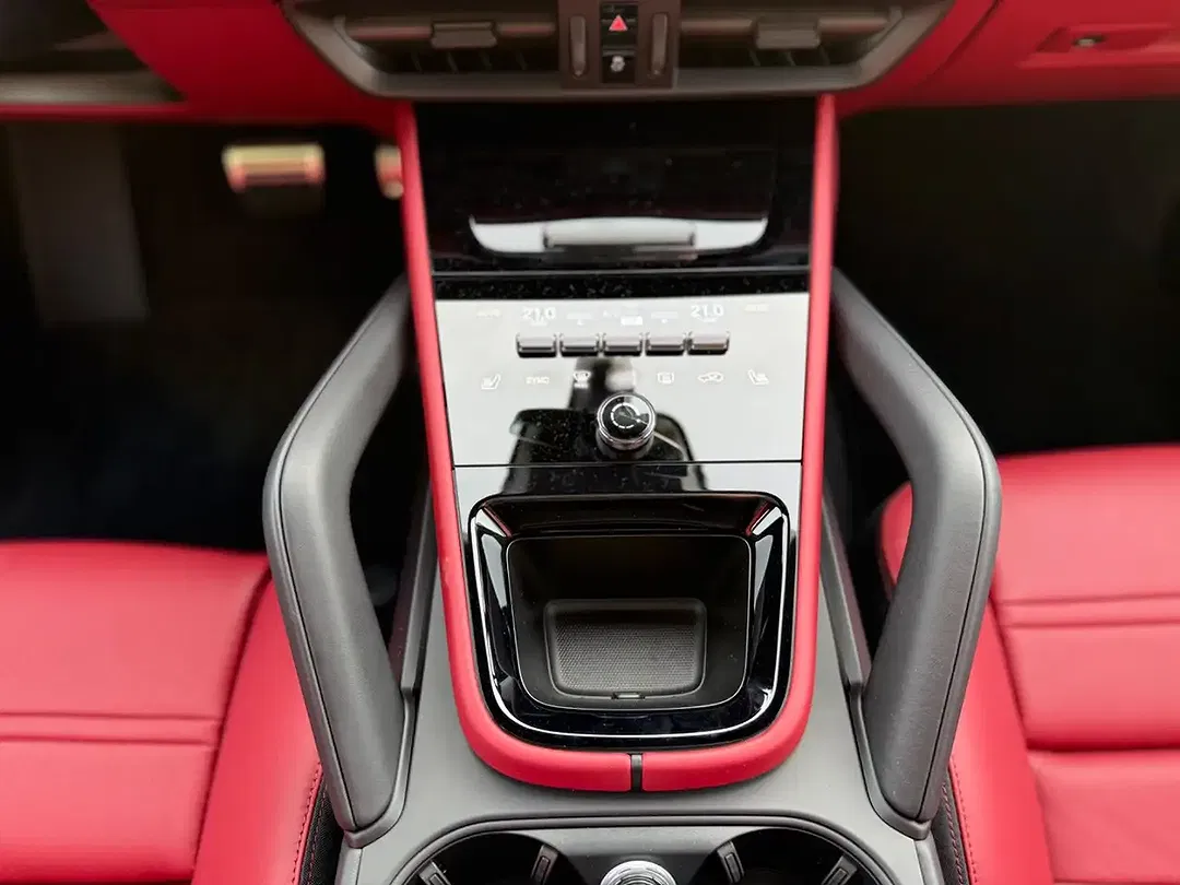 Porsche Cayenne - Thumbnail 28