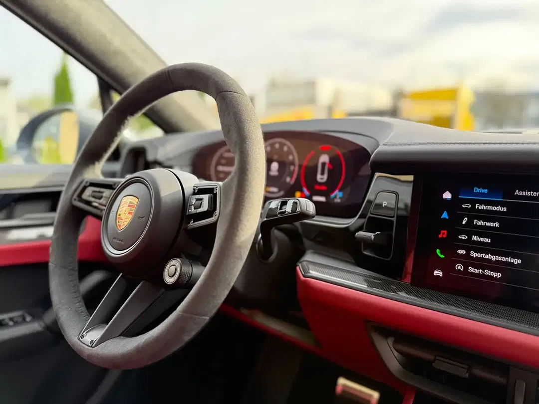 Porsche Cayenne - Thumbnail 32