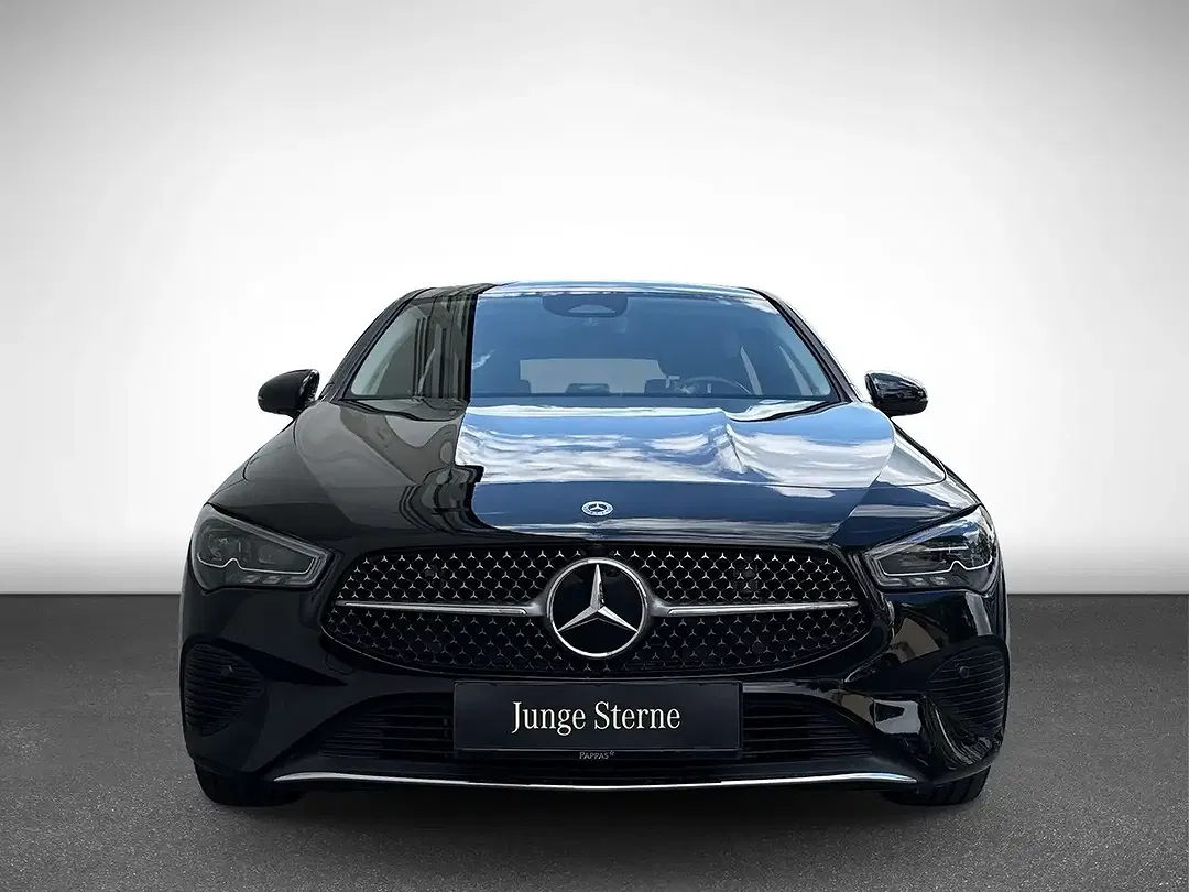 Mercedes-Benz CLA 200 - Thumbnail 3