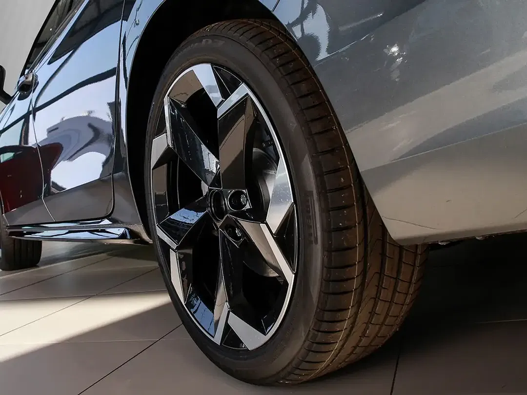 Skoda Superb - Thumbnail 5