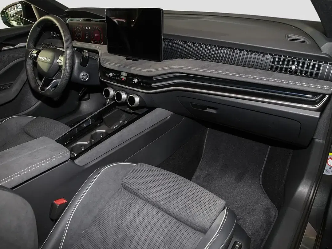 Skoda Superb - Thumbnail 8