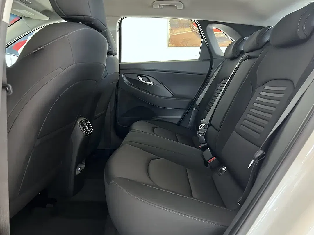 Hyundai i30 - Thumbnail 14