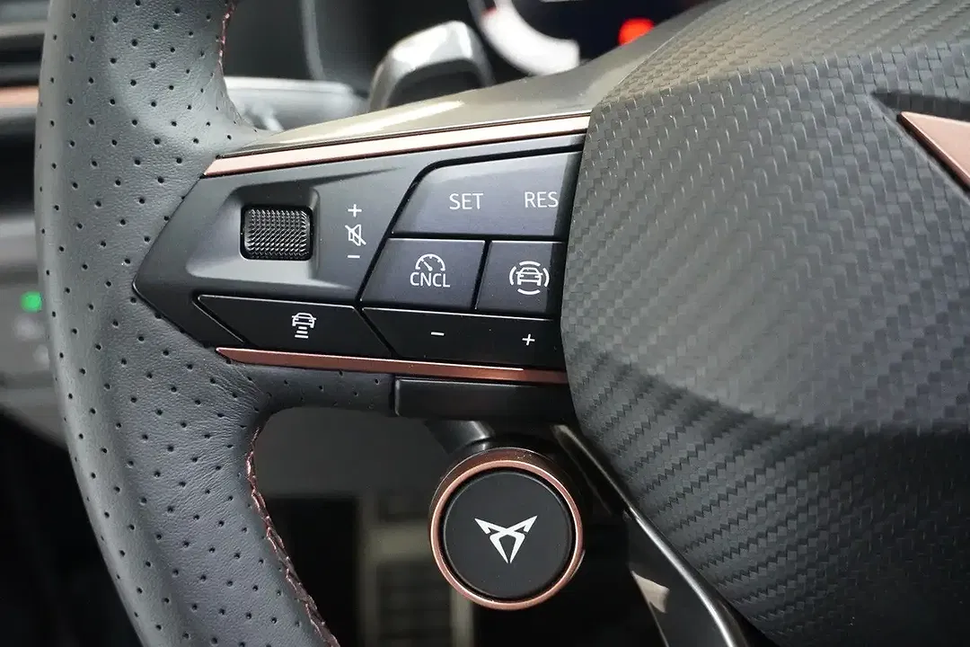 CUPRA Leon - Thumbnail 12