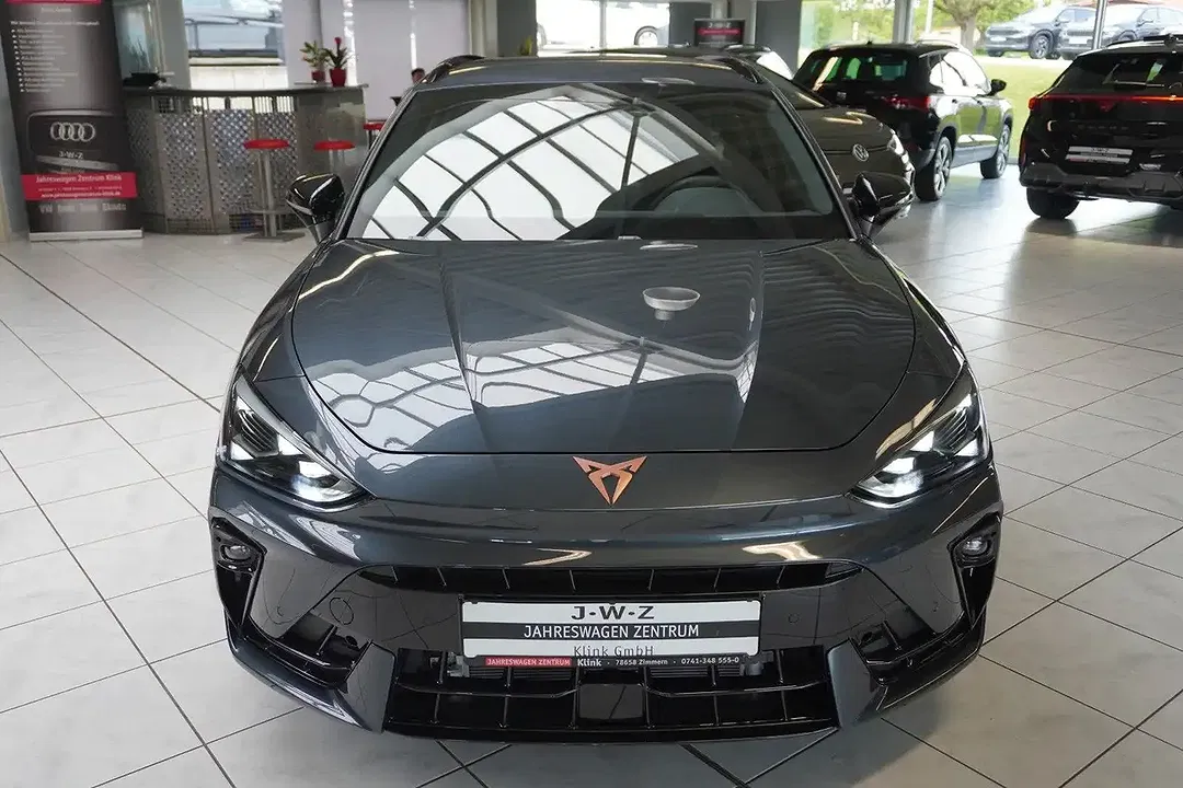 CUPRA Leon - Thumbnail 2