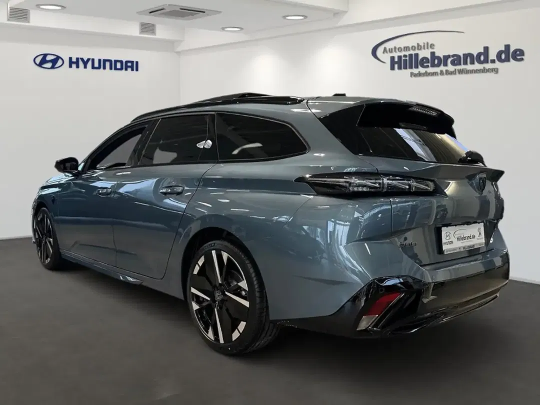 Peugeot 308 - Thumbnail 4