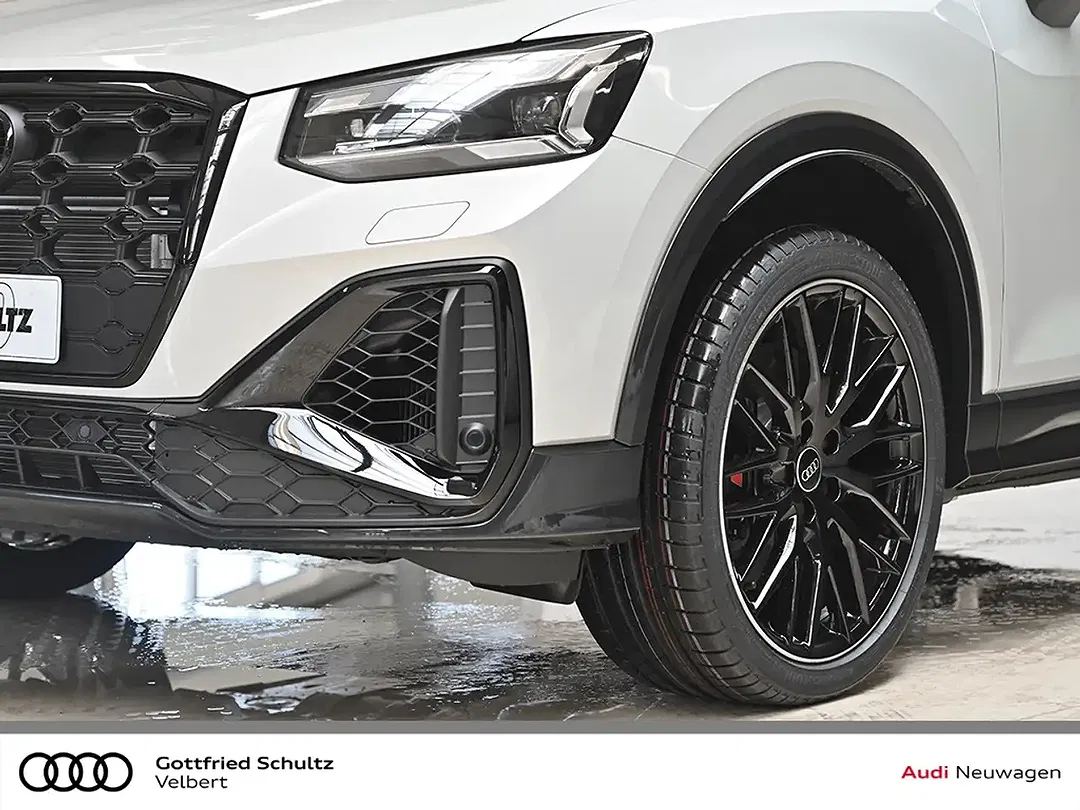 Audi SQ2 - Thumbnail 6