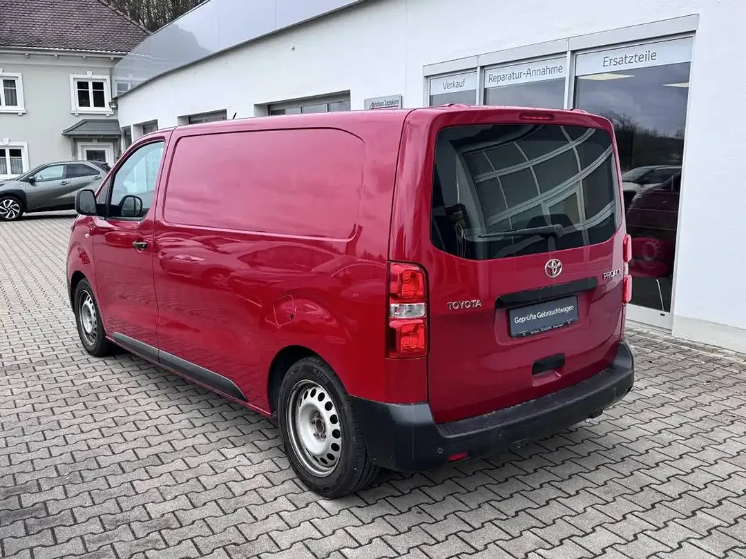 Toyota Proace - Thumbnail 3
