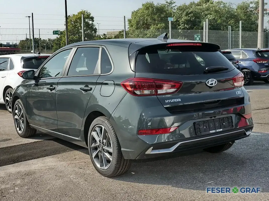Hyundai i30 - Thumbnail 2