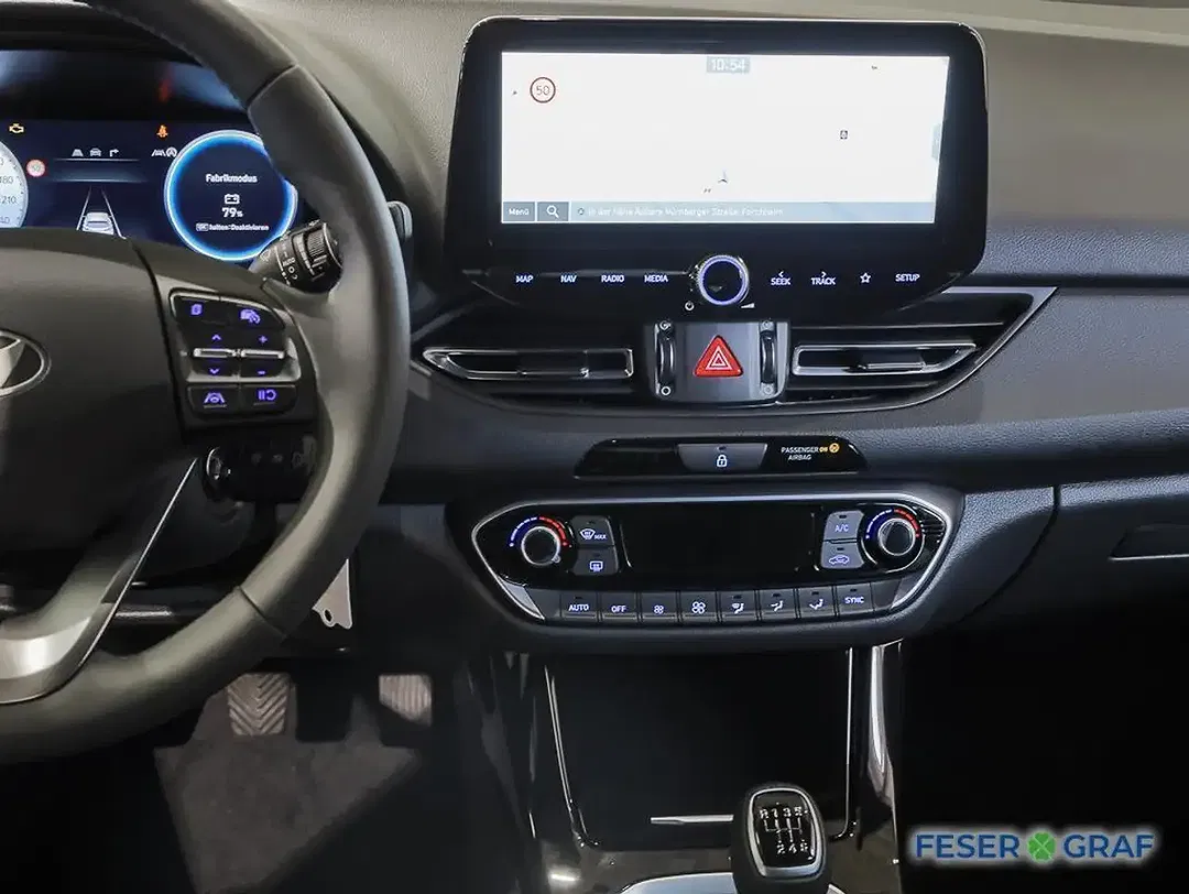 Hyundai i30 - Thumbnail 3