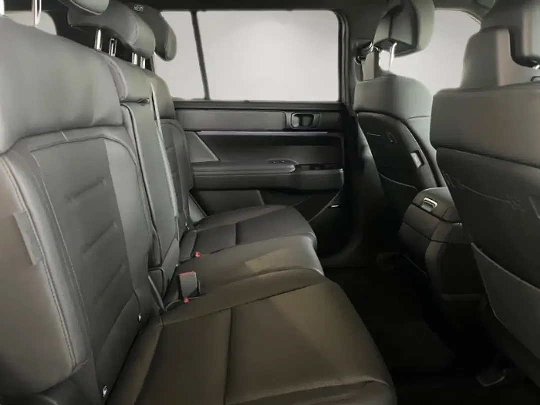 Hyundai SANTA FE - Thumbnail 12