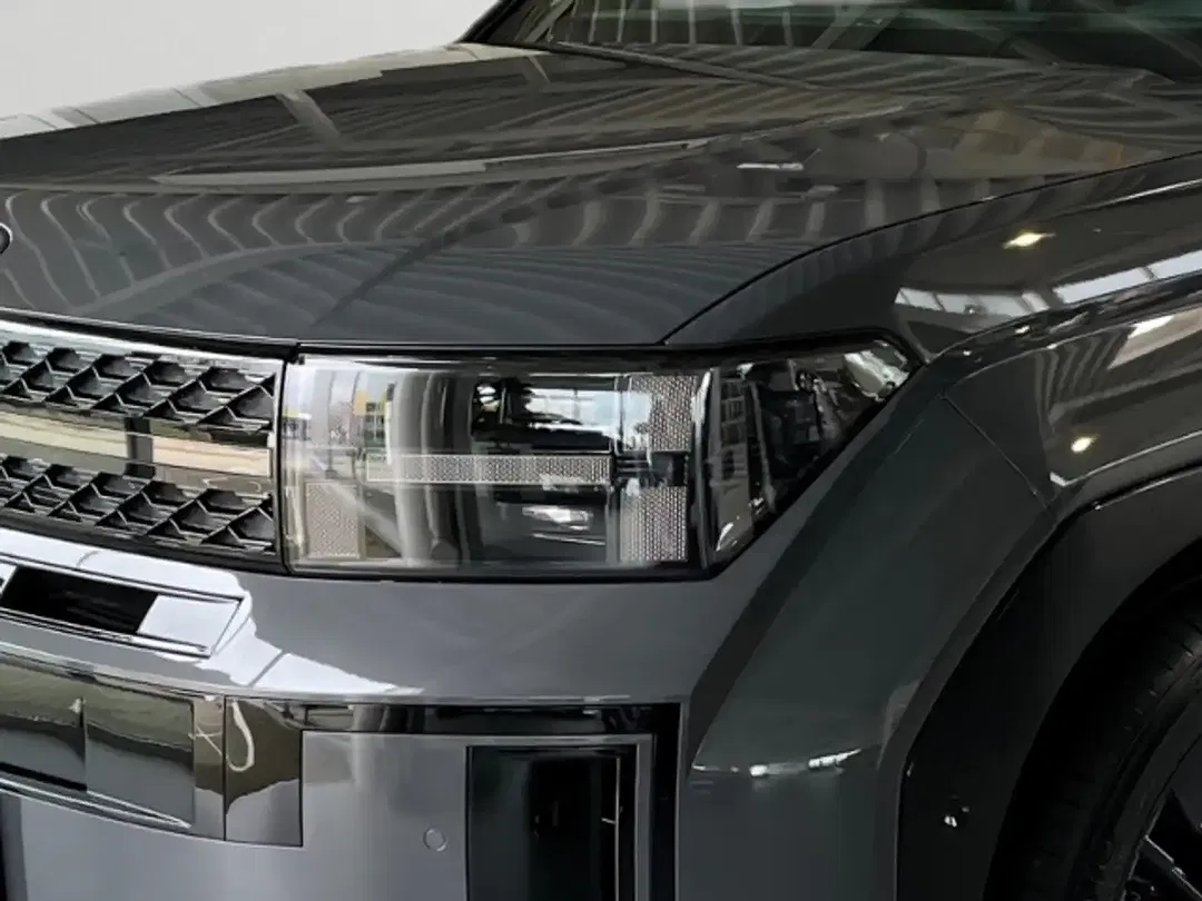 Hyundai SANTA FE - Thumbnail 4