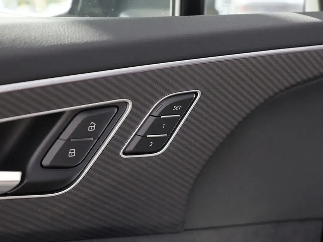 Audi Q7 - Thumbnail 13