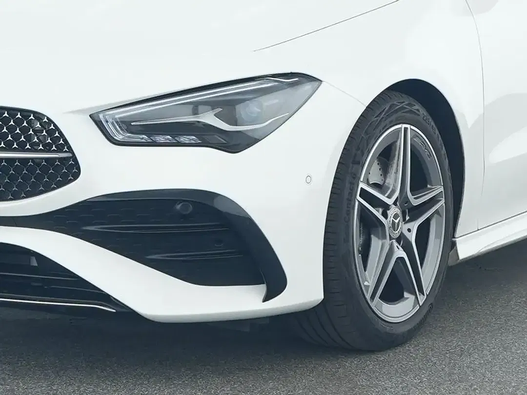 Mercedes-Benz CLA 200 - Thumbnail 6