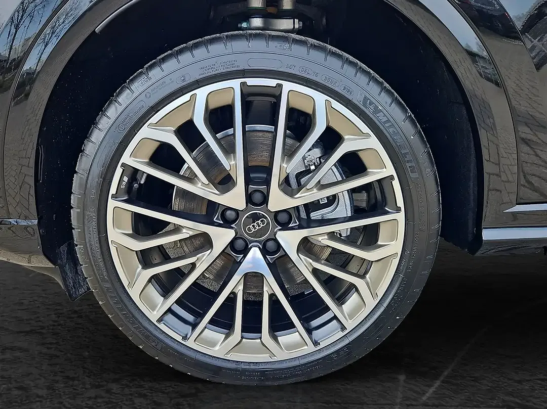 Audi Q5 - Thumbnail 4
