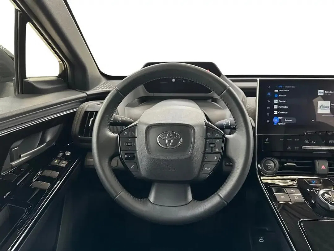 Toyota bZ4X - Thumbnail 10