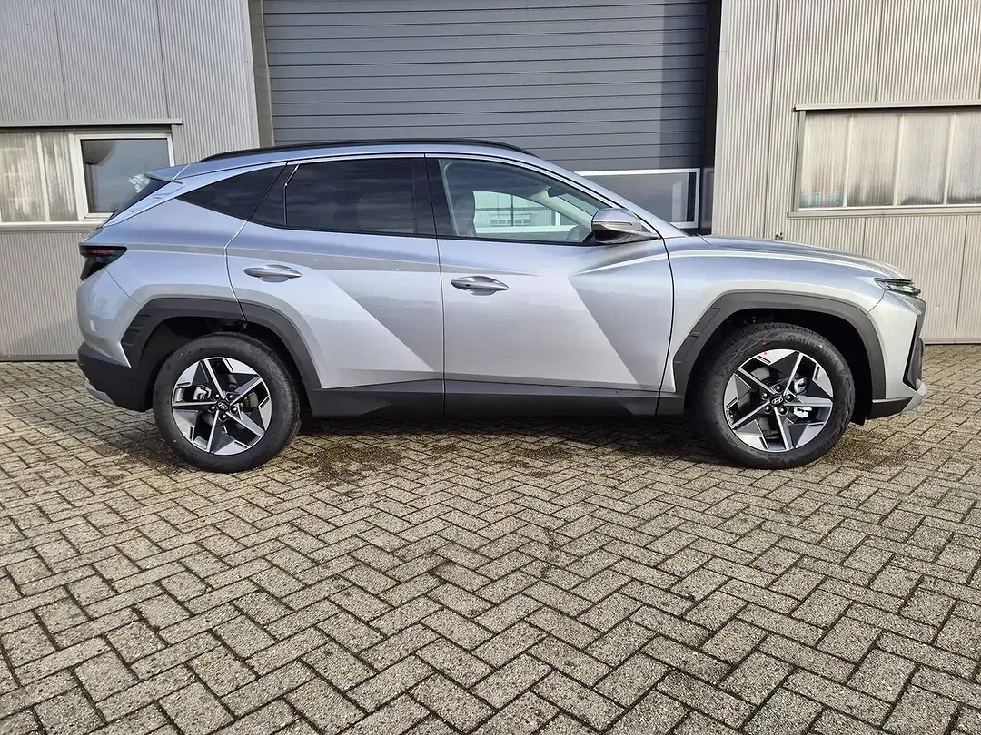 Hyundai TUCSON - Thumbnail 6