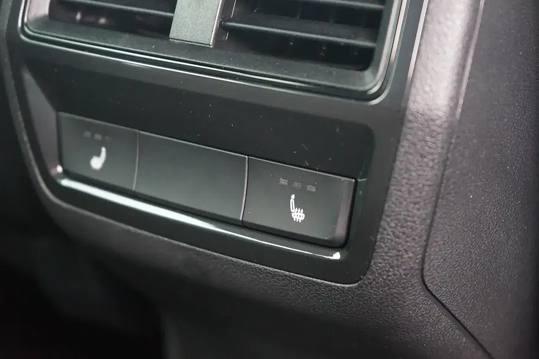 Skoda Karoq - Thumbnail 11
