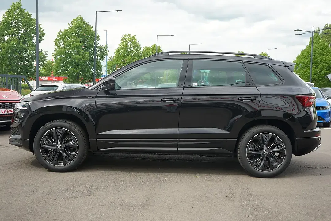 Skoda Karoq - Thumbnail 3