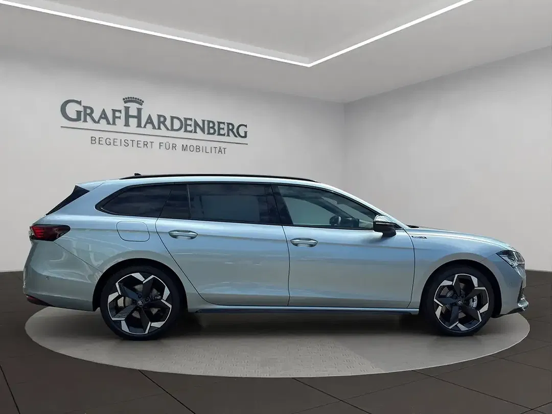Skoda Superb - Thumbnail 7