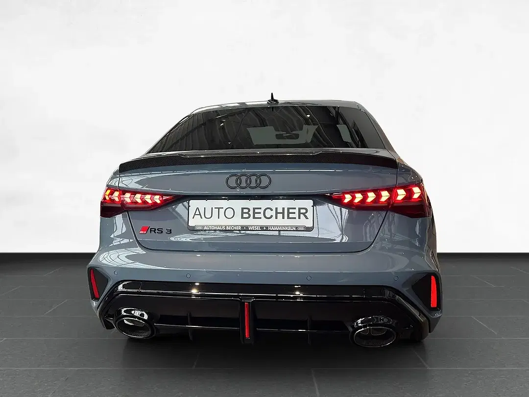 Audi RS3 - Thumbnail 4