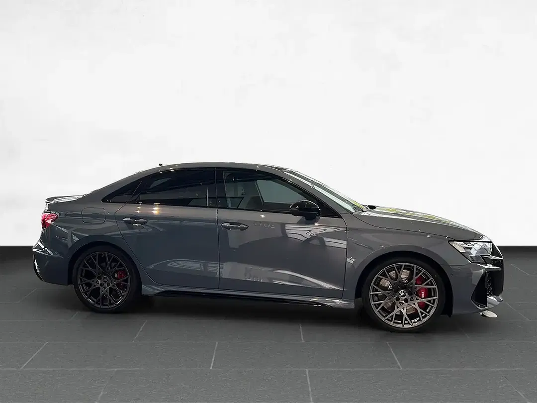 Audi RS3 - Thumbnail 5