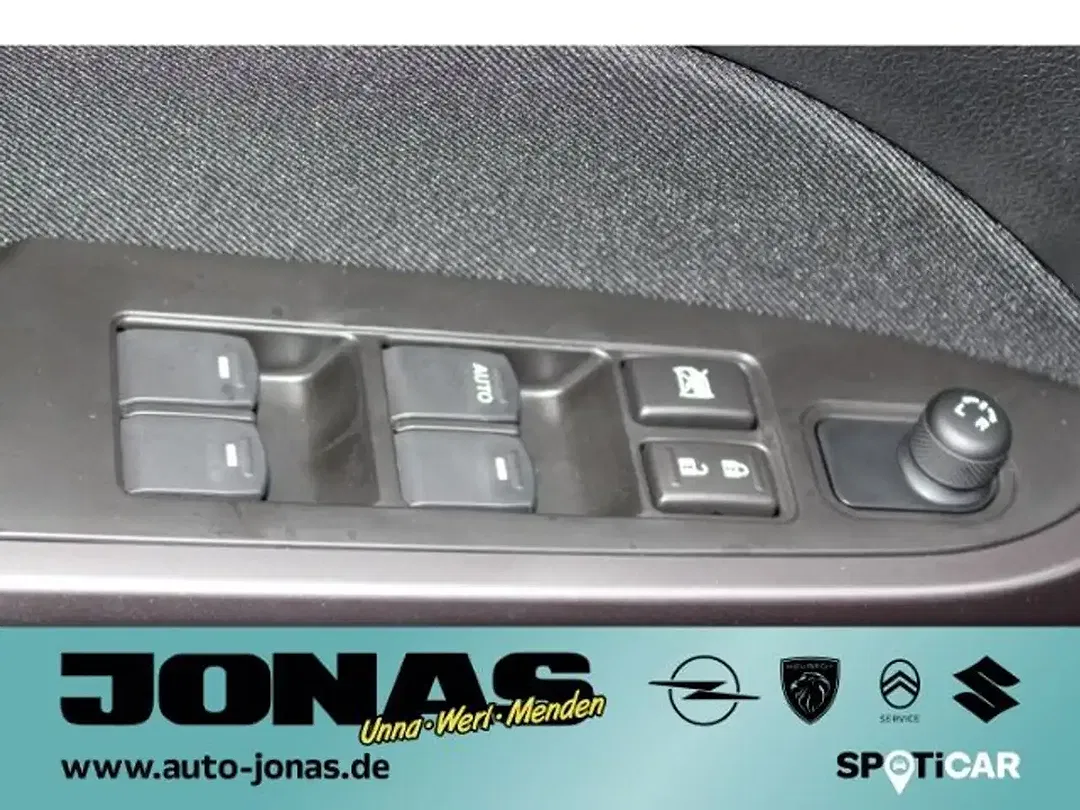 Suzuki Vitara - Thumbnail 13
