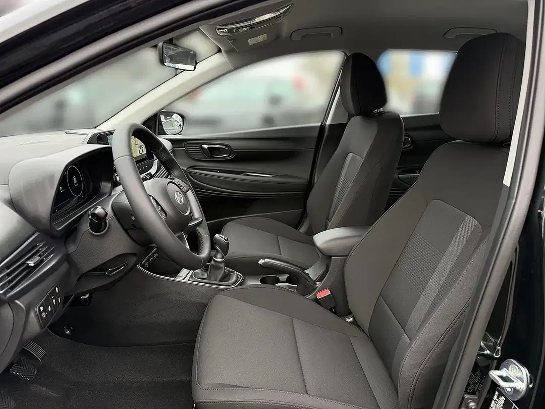 Hyundai i20 - Thumbnail 9