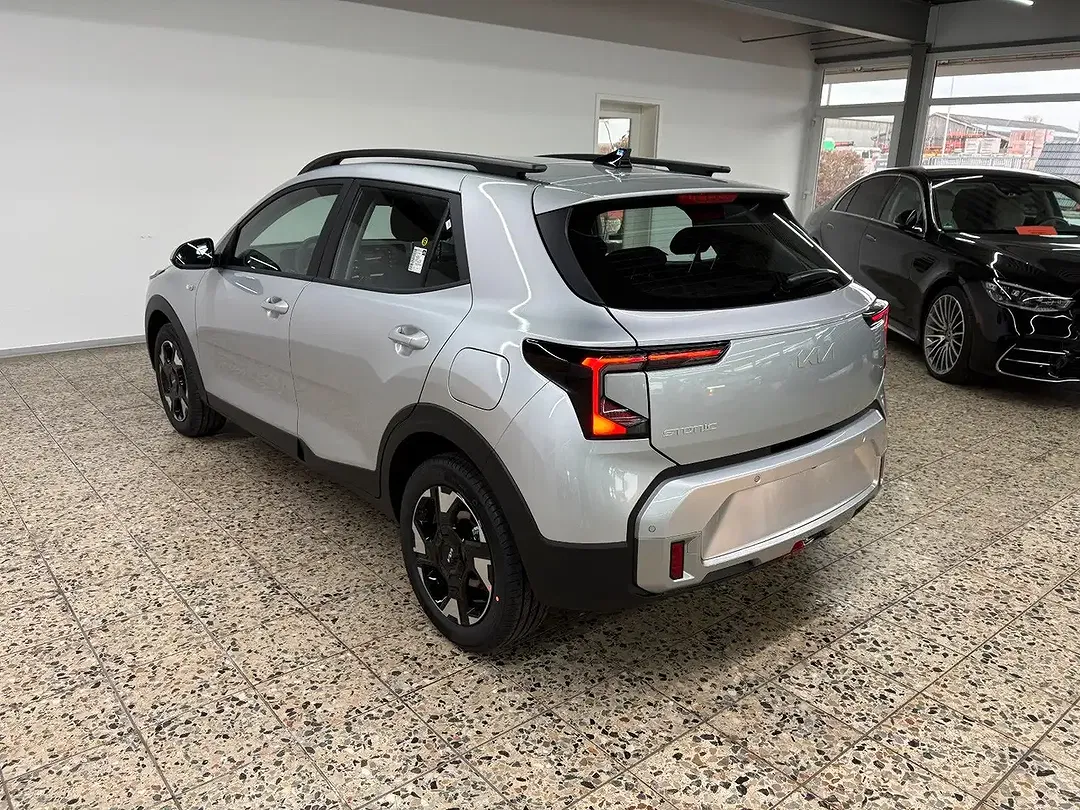 Kia Stonic - Thumbnail 11