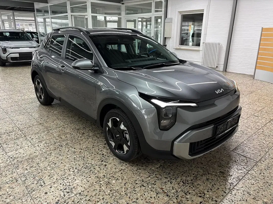 Kia Stonic - Thumbnail 3