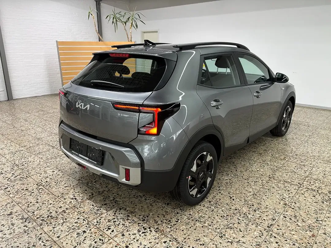 Kia Stonic - Thumbnail 4