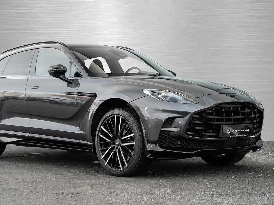 Aston Martin DBX - Thumbnail 10