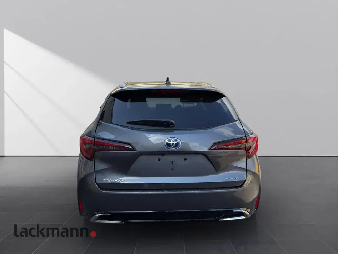 Toyota Corolla - Thumbnail 5