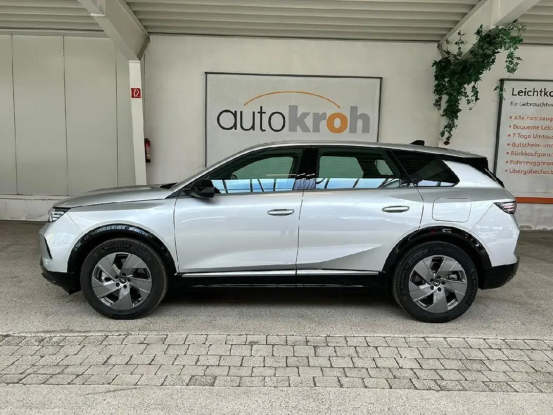 Opel Grandland - Thumbnail 2