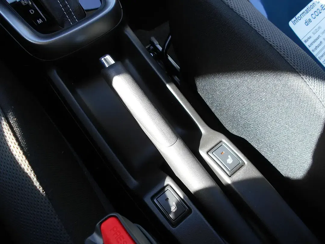 Suzuki Swift - Thumbnail 13