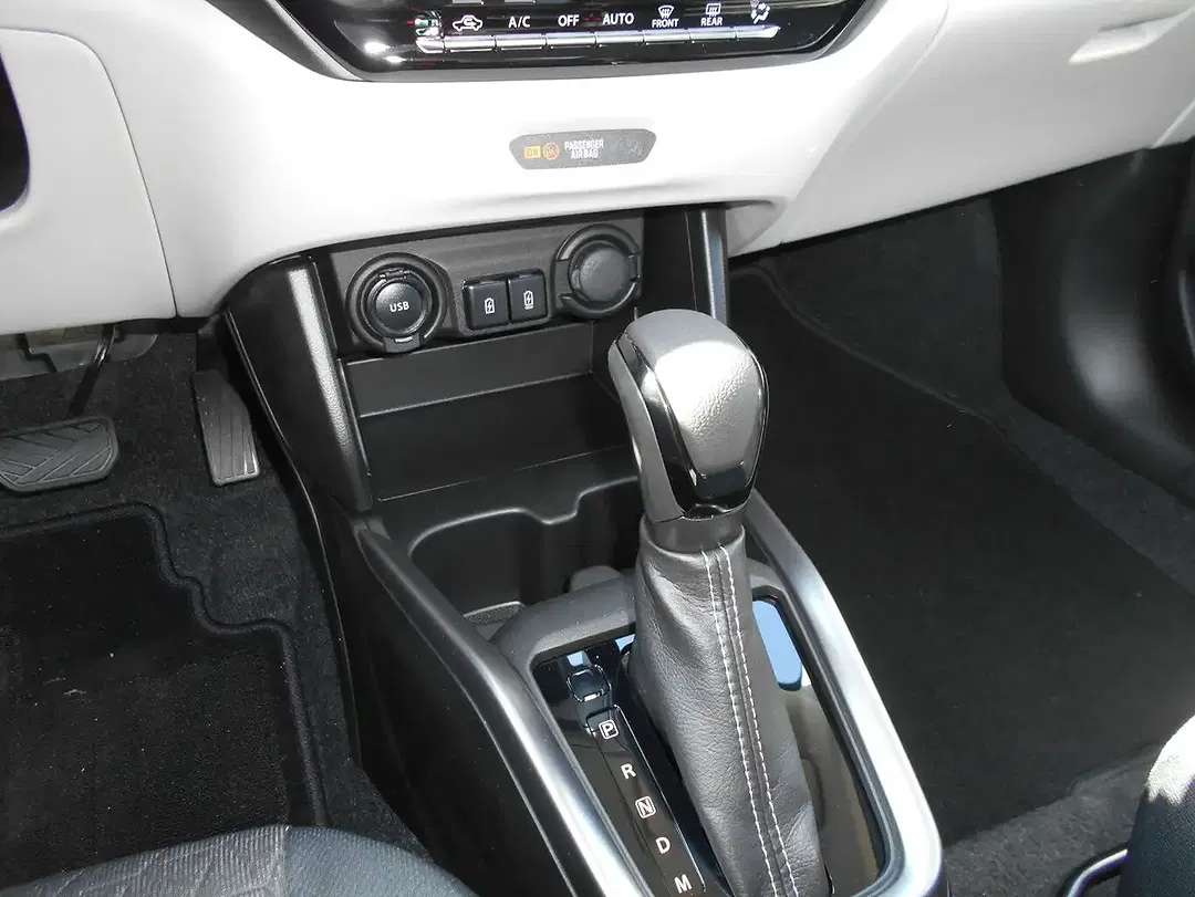 Suzuki Swift - Thumbnail 14
