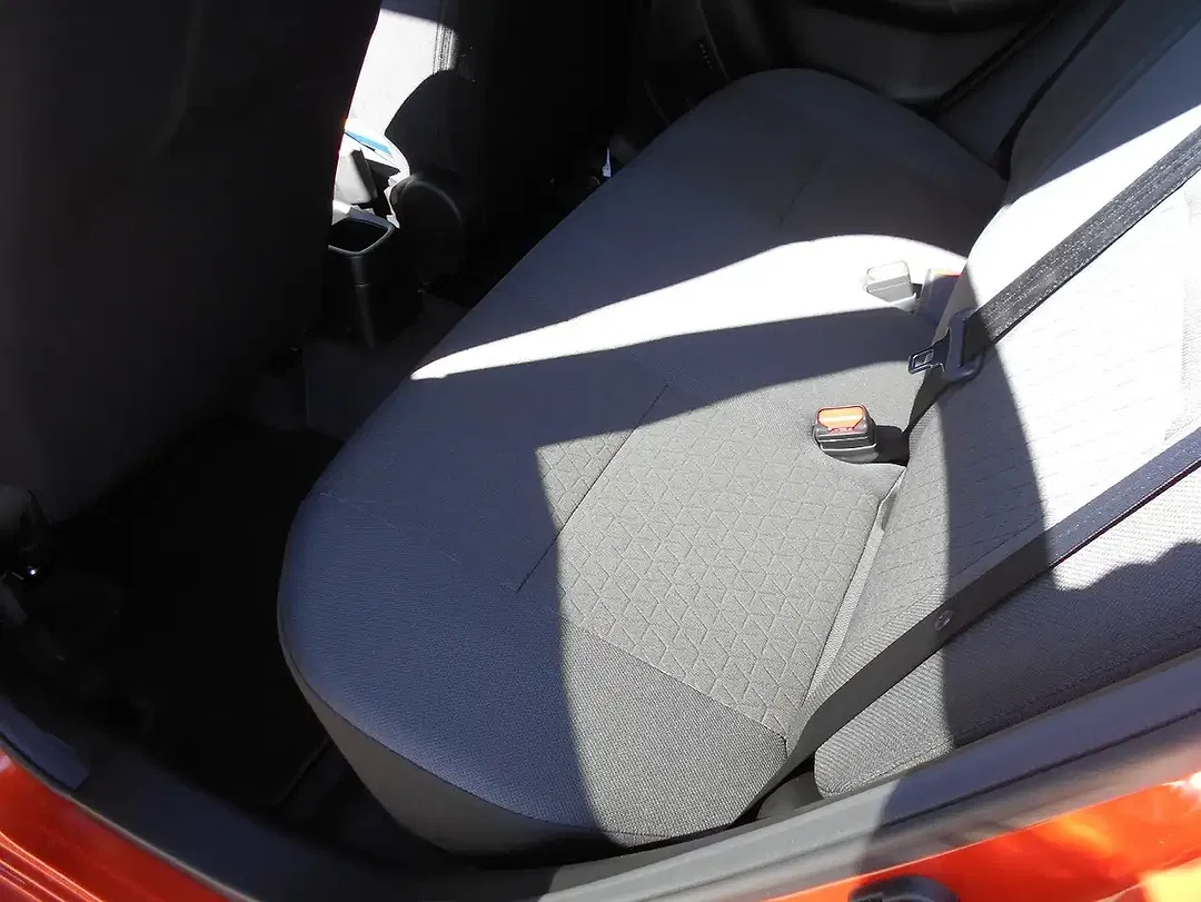 Suzuki Swift - Thumbnail 9
