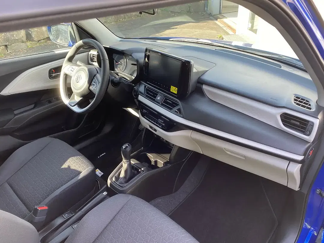 Suzuki Swift - Thumbnail 5