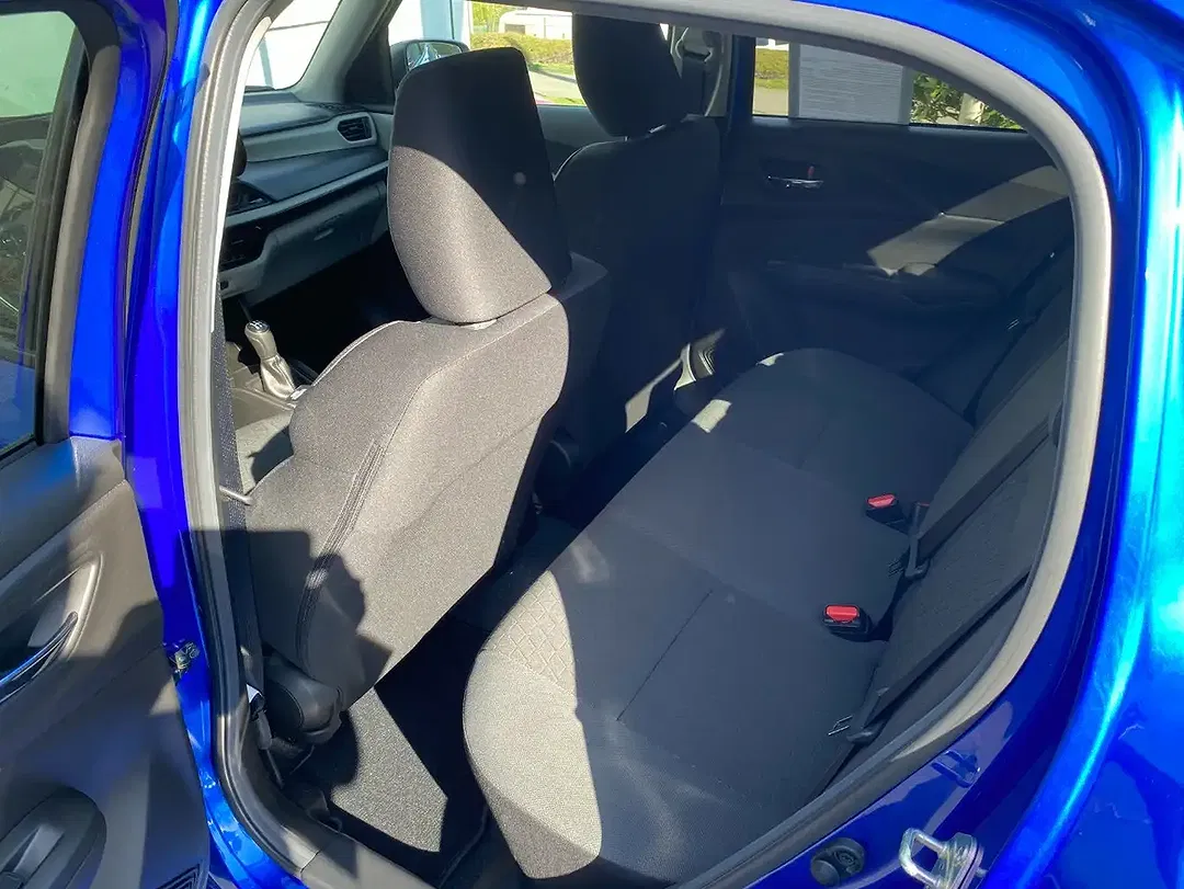 Suzuki Swift - Thumbnail 7