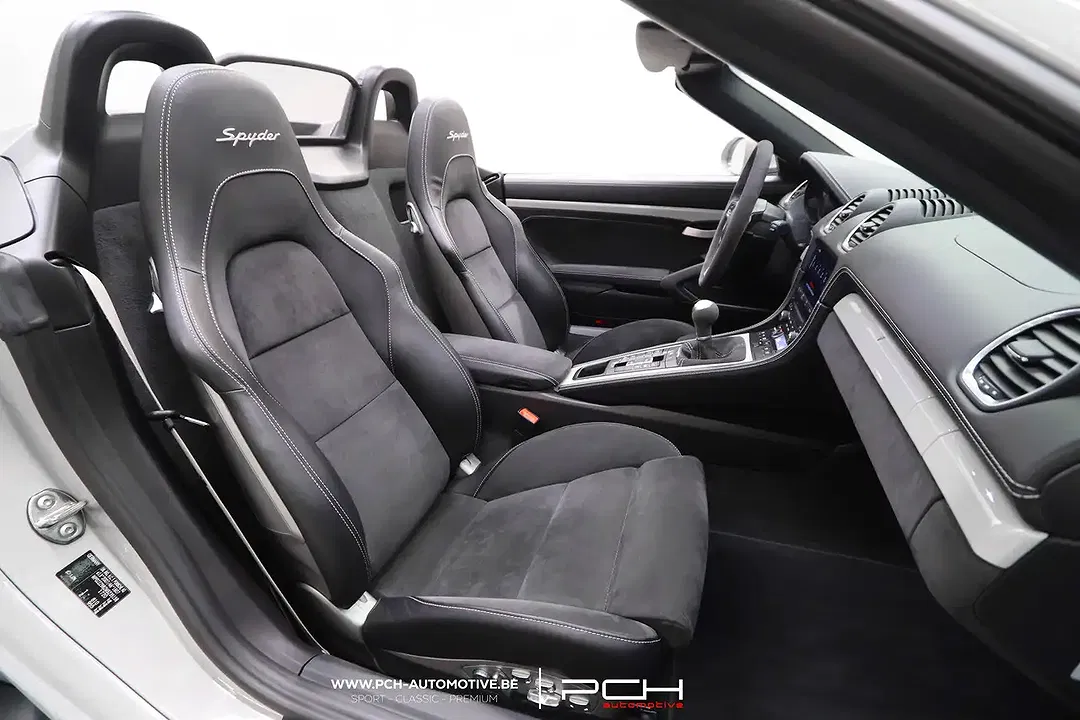 Porsche 718 Spyder - Thumbnail 12