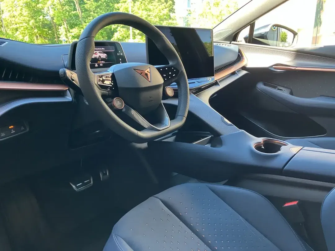 CUPRA Tavascan - Thumbnail 10