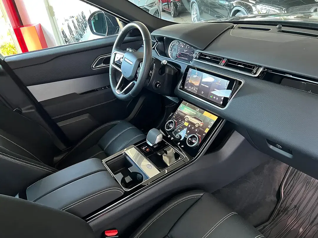 Land Rover Range Rover Velar - Thumbnail 11